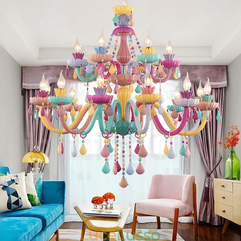 Lampadario Macaron 18 (12+6) luci con candela di cristallo multicolore in stile mini per bambini