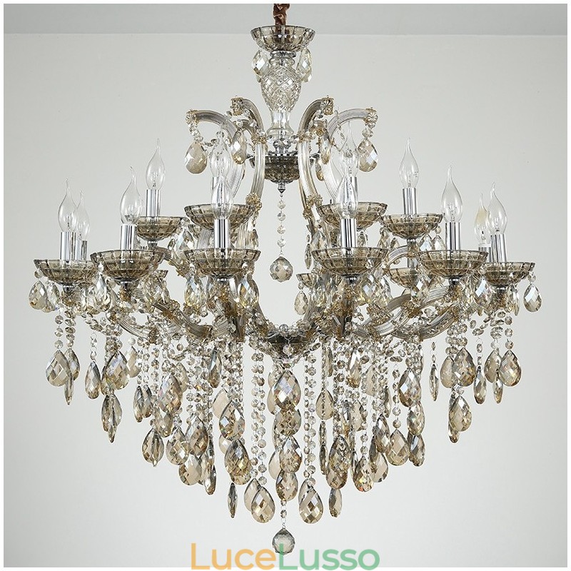 Lampadario con 18 (12+6) luci in cristallo color cognac