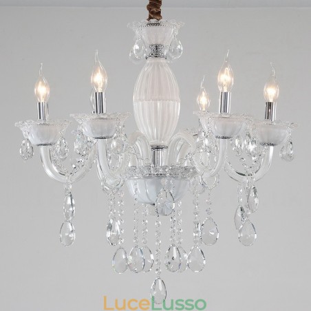 Lampadario a 6 luci con candela bianca e cristallo Lampadario a 6 luci con candela bianca e cristallo