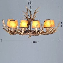 Lampadario antico retrò con paralumi in corna di cervo