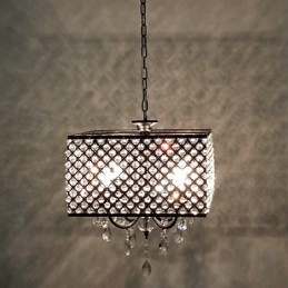 Lampadario in metallo dipinto in cristallo classico tradizionale