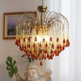Lampadario in vetro a forma di goccia d'acqua