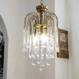 Lampadario in vetro a forma di goccia d'acqua