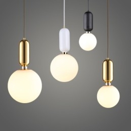 Lampada a sospensione moderna e contemporanea con paralume in vetro