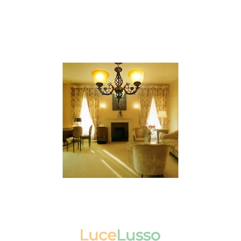 Lampadario in ferro battuto d'epoca