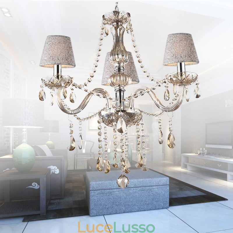 Lampadario di cristallo europeo classico con luce pendente color cognac