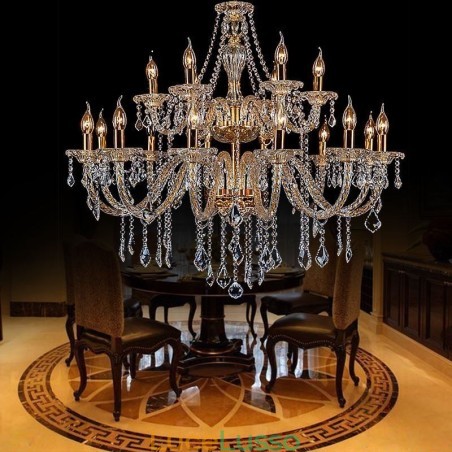 Lampadario di cristallo di lusso, luce da soffitto con braccio filettato europeo dorato Lampadario di cristallo di lusso, luce da soffitto con braccio filettato europeo dorato