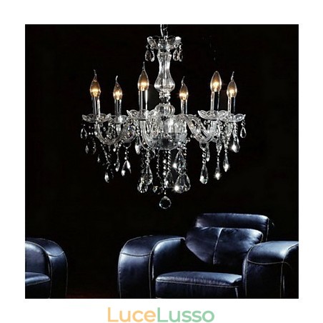 Elegante lampadario in cristallo con 6 luci Elegante lampadario in cristallo con 6 luci