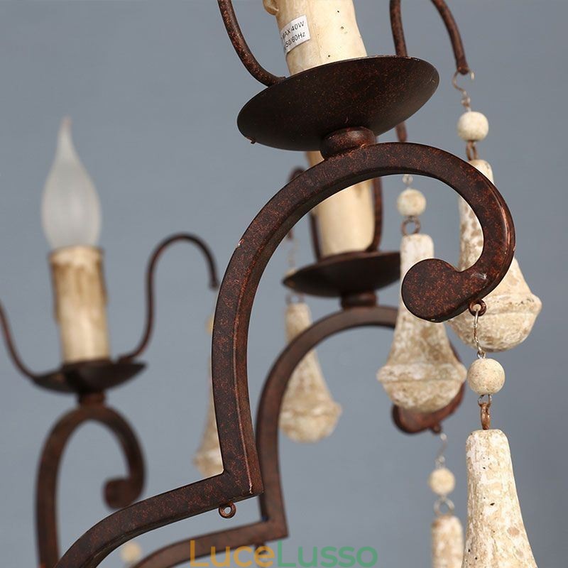 Lampadario elegante in legno in stile retrò