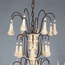 Lampadario elegante in legno in stile retrò