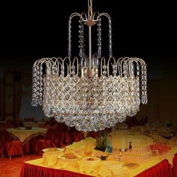 Lampadario di cristallo di lusso moderno ed elegante