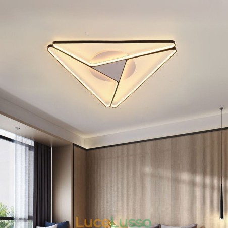 Plafoniera minimalista a triangolo da montare a filo Plafoniera minimalista a triangolo da montare a filo