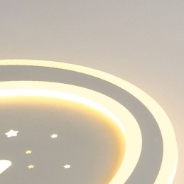 Lampada da soffitto a forma di stella con montaggio a filo