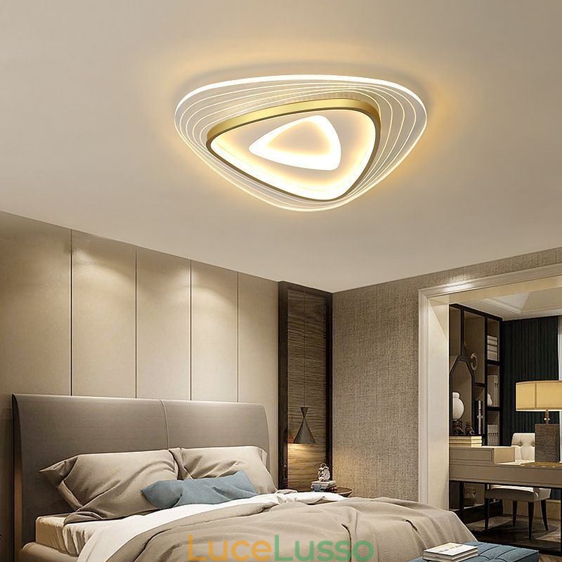 Lampada da soffitto a soffitto a triangolo con montaggio a filo