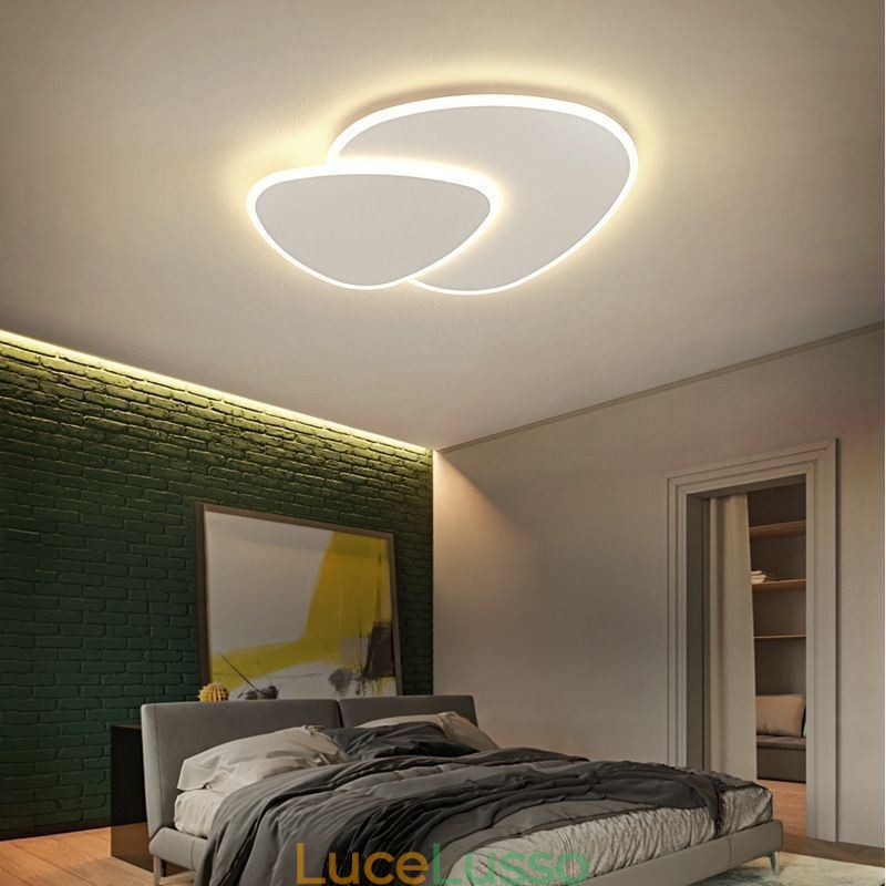 Illuminazione da soffitto a doppio triangolo a filo