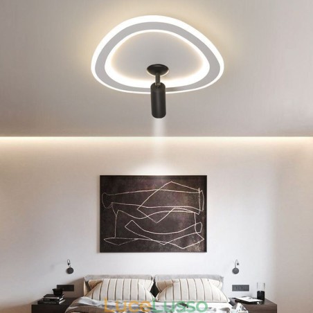 Faretto da soffitto in acrilico a forma di triangolo con montaggio a filo Faretto da soffitto in acrilico a forma di triangolo con montaggio a filo