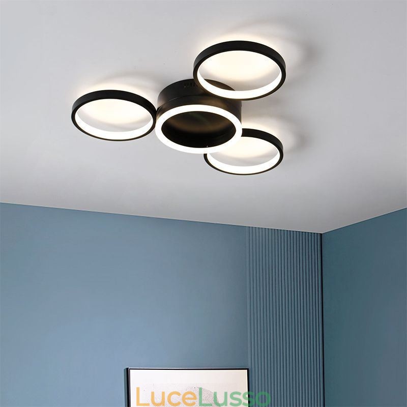 Plafoniera a 4 anelli da soffitto