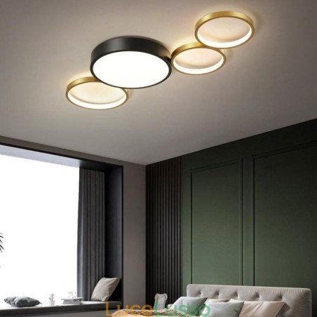 Lampada da soffitto a 4 anelli con paralume nero e oro unico Lampada da soffitto a 4 anelli con paralume nero e oro unico