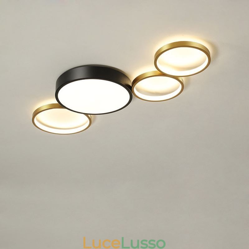 Lampada da soffitto a 4 anelli con paralume nero e oro unico