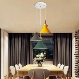 Illuminazione a sospensione a 3 luci Nordic Macaron Island, semplice ferro Arti, tre luci