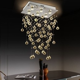 Lampadario moderno in cristallo con montaggio a filo del soffitto