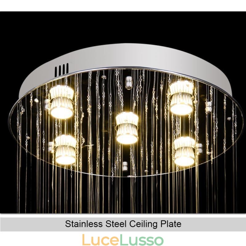 Lampadario di cristallo elegante e contemporaneo, lampada da soffitto, scala duplex