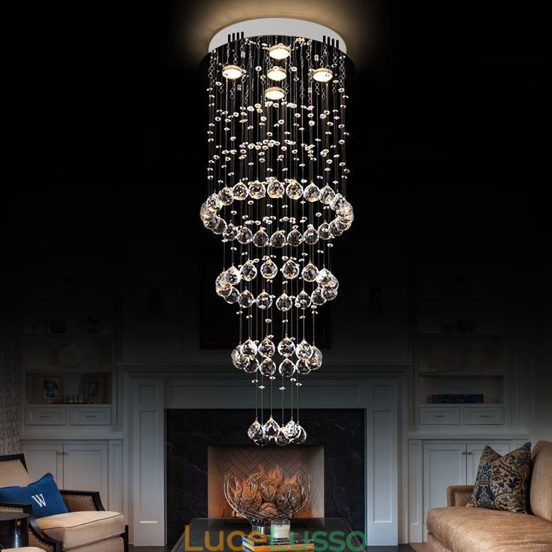 Lampadario di cristallo elegante e contemporaneo, lampada da soffitto, scala duplex