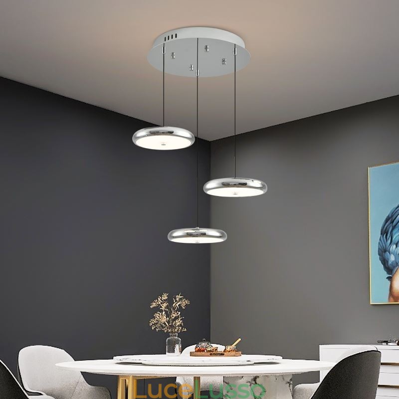 Lampada a sospensione a tre teste Lampada a sospensione rotonda