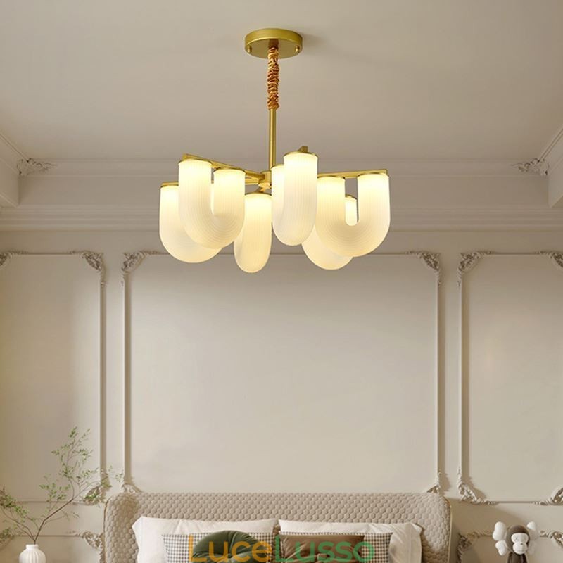 Lampadario a forma di U in stile crema francese