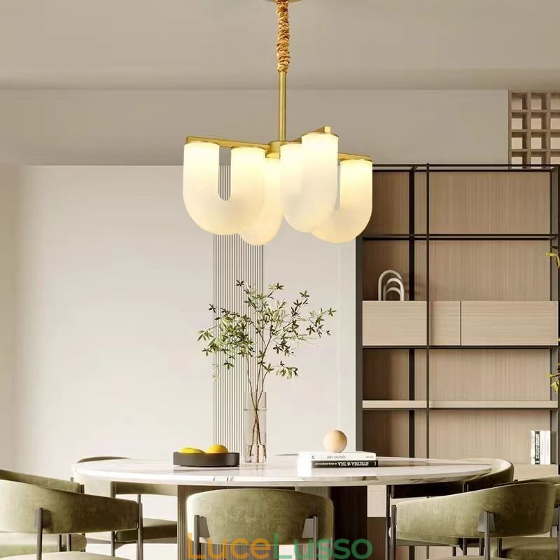 Lampadario a forma di U in stile crema francese