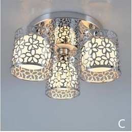 Lampada a soffitto a tre luci con cupola in vetro, montaggio a filo