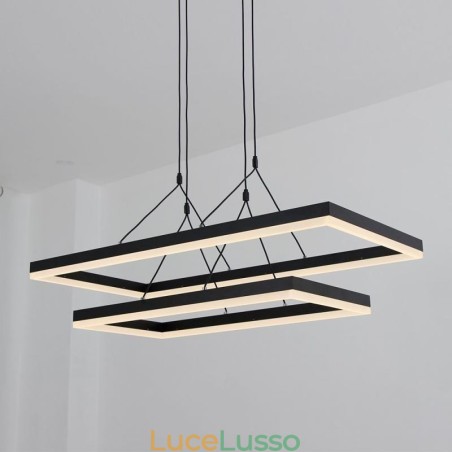 Lampadario moderno con cornice in acrilico nero Lampadario moderno con cornice in acrilico nero