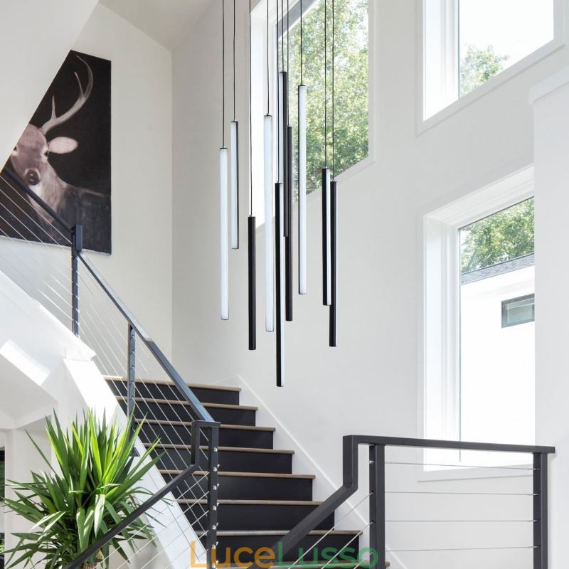 Lampadario moderno a lunga striscia, luce pendente, edificio duplex