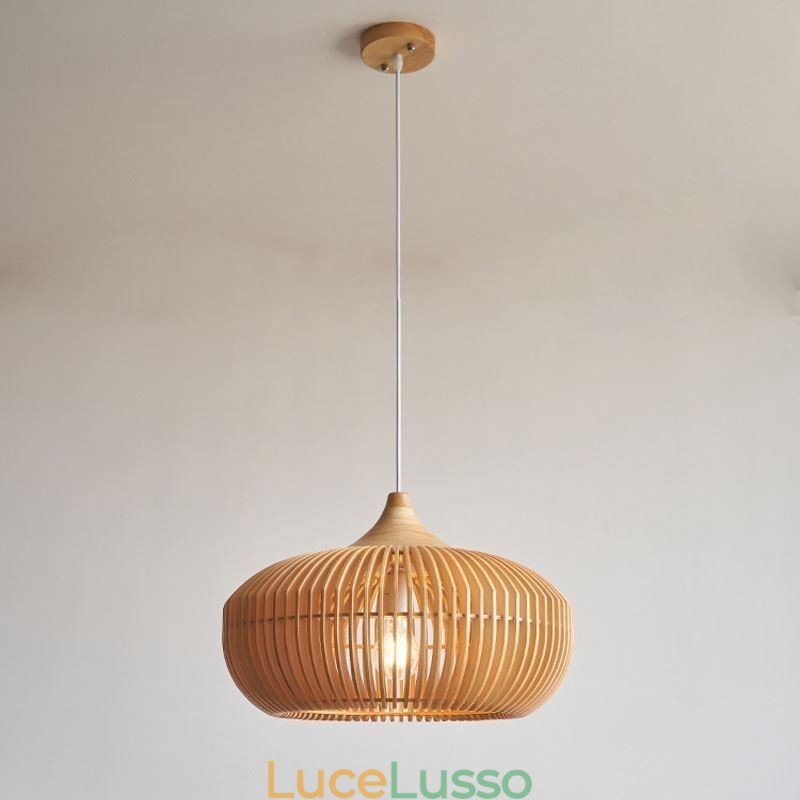 Lampadario a forma di zucca con struttura in legno