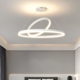 Lampada a sospensione moderna con anelli circolari in acrilico
