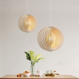 Lampadario moderno a forma di palla rotonda in tiglio