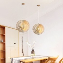 Lampadario moderno a forma di palla rotonda in tiglio