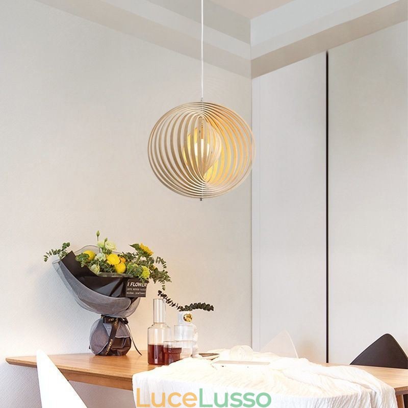 Lampadario moderno a forma di palla rotonda in tiglio