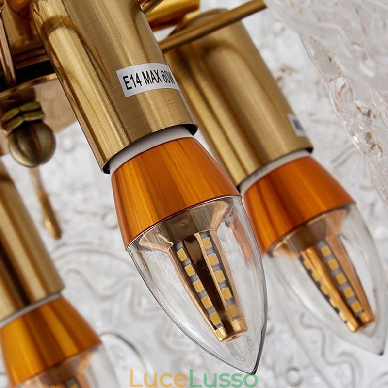 Lampadario moderno in vetro con decorazione in bronzo e oro