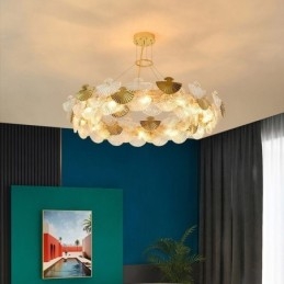 Lampadario a forma di ventaglio in vetro europeo
