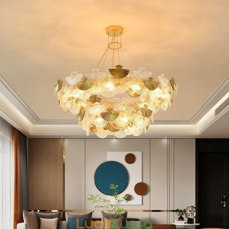 Lampadario a forma di ventaglio in vetro europeo