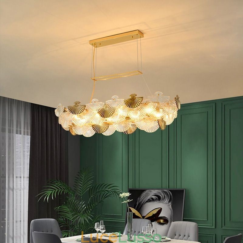 Lampadario a forma di ventaglio in vetro europeo