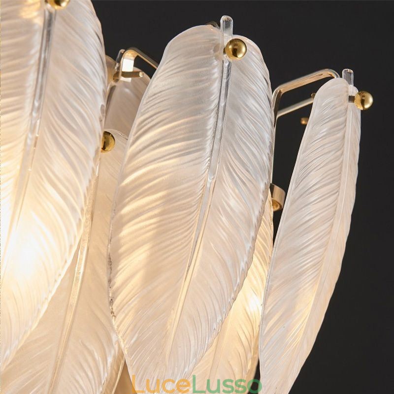 Lampadario in vetro artistico con ciondolo rotondo a forma di piuma