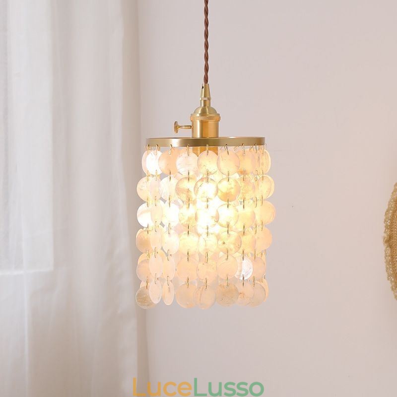 Lampadario classico moderno con paralume in conchiglia bianca, lampada a sospensione, lampada da soffitto