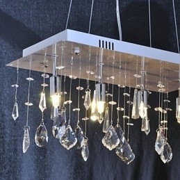 Lampadario tradizionale classico in metallo cromato di cristallo