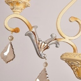 Lampadario tradizionale classico in cristallo dipinto