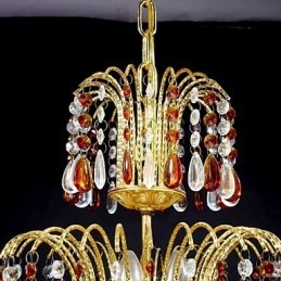 Lampadario in metallo dipinto in cristallo classico tradizionale