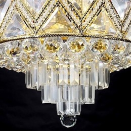 Lampadario in metallo dipinto in cristallo classico tradizionale