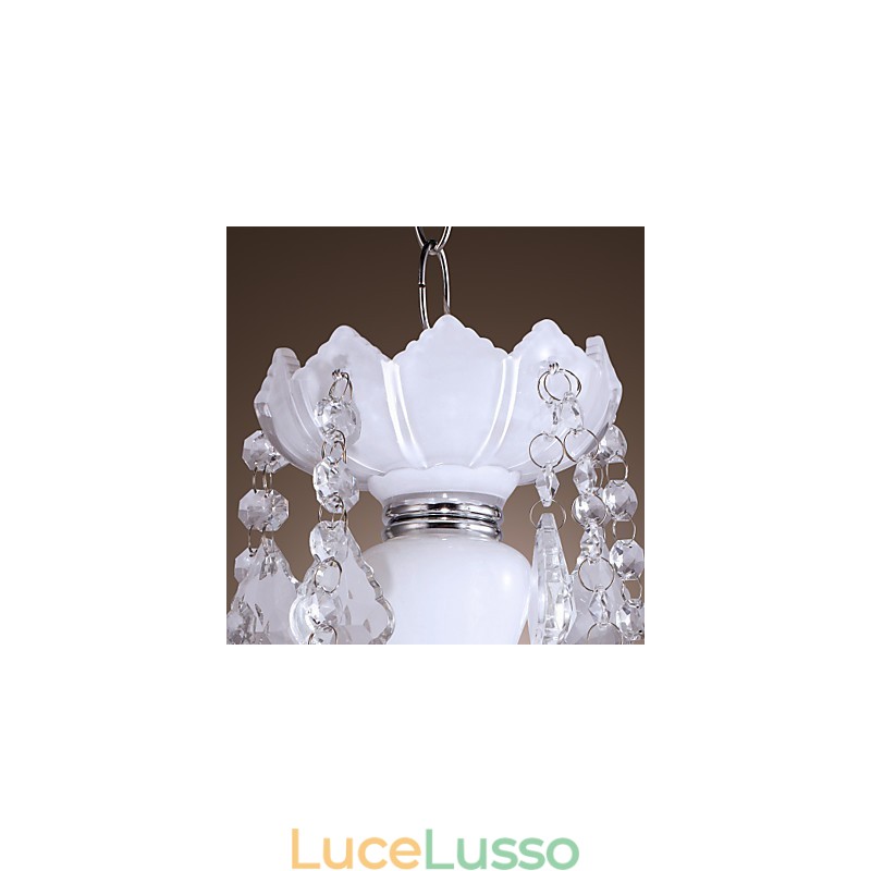 Elegante lampadario in cristallo con 5 luci in bianco