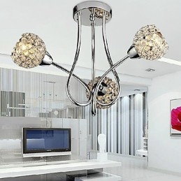 Moderno lampadario a 3 luci con design in cristallo